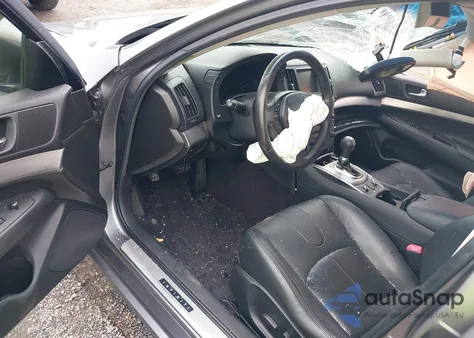 2015 Infiniti Q40 z USA, uszkodzony, nr VIN JN1CV6AR4FM650047